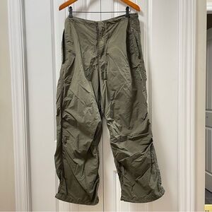 GU (Uniqlo) Parachute Cargo Balloon Pants Olive Green – Size XL